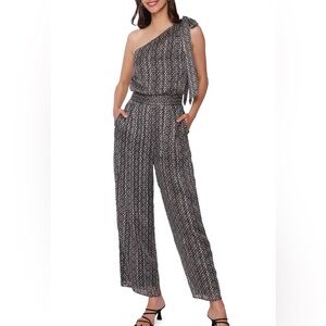 Lost And Wander Elegant Black and White One-Shoulder Jumpsuit